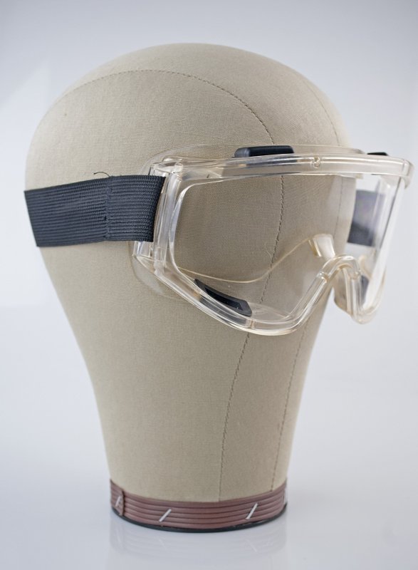 Toolusa Knight Guard Clear Lens Jumbo Safety Goggles 9 5 24 1 Cm Width Ventilated Design Pliable Fit Accommodates Additional