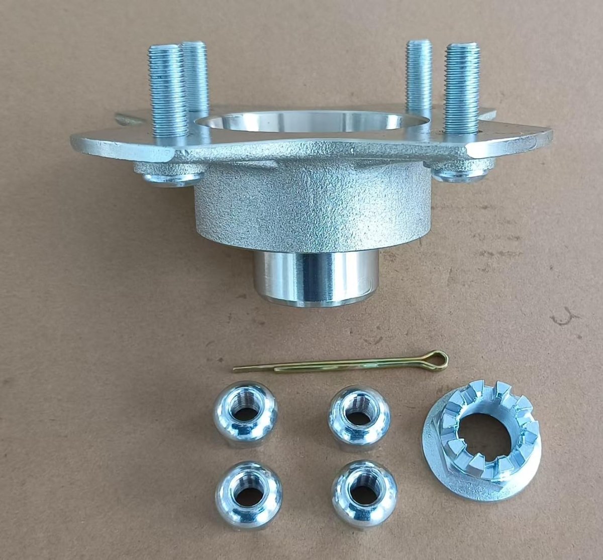Rear Right Axle Wheel Hub With 5 Nuts For Honda Trx420 Rancher Trx500 And Trx520 Atvs Replaces 42610-hr3-a20 Fits Trx420fa