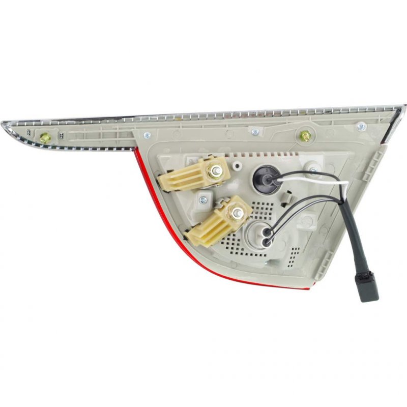 Tail Light Assembly For Buick Verano 2012 To 2017 Driver Side Inner Halogen Clear Lens Part Number 22985775 Gm2802110