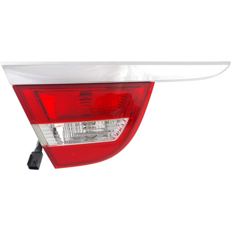Tail Light Assembly For Buick Verano 2012 To 2017 Driver Side Inner Halogen Clear Lens Part Number 22985775 Gm2802110