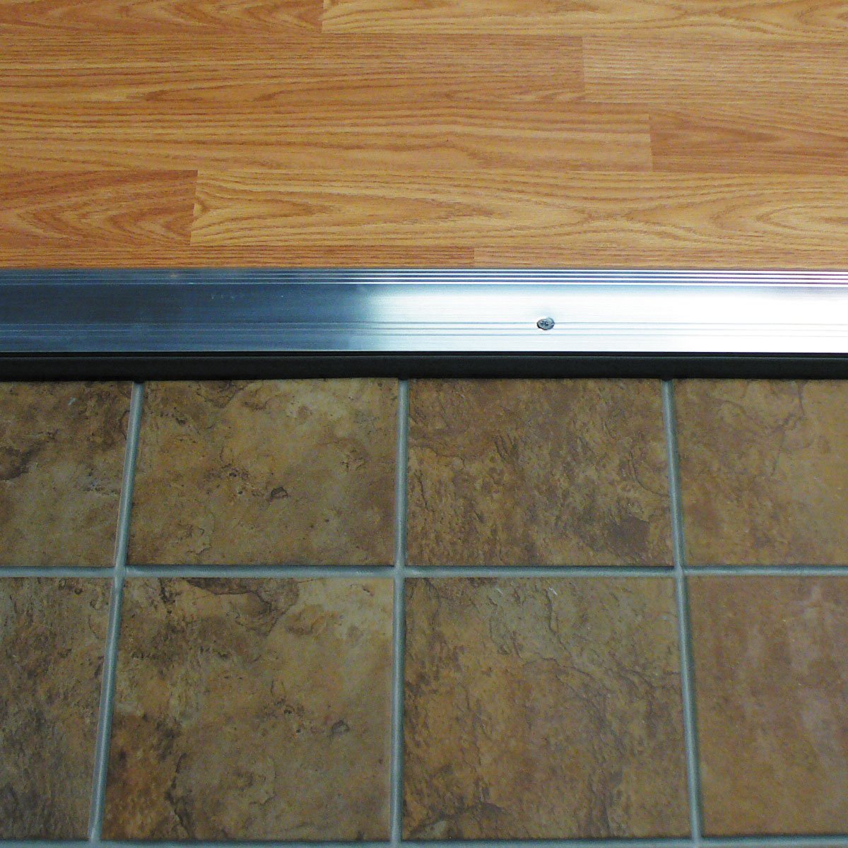 M-d Building Products 8433 5 8-inch 36-inch Deluxe Low Bumper Threshold
