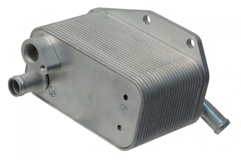 30757620 Engine Oil Cooler For Volvo S80 V60 V70 Xc60 Xc70 Xc90 And Land Rover Lr2
