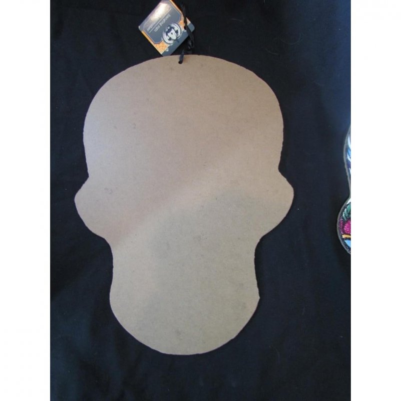 Day Of The Dead Hanging Skull Decor 2105 13 5x9 5x0 03