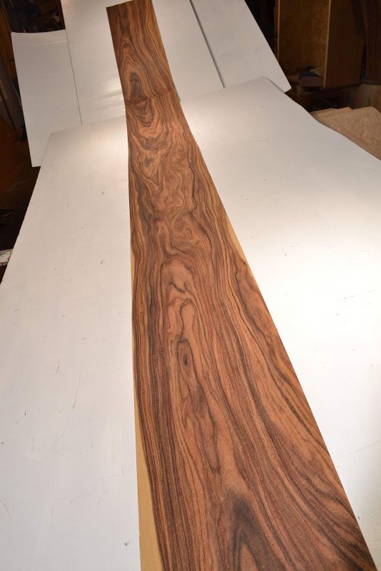 Santos Rosewood Raw Wood Veneer Sheets 9 5 X 109 Inches 1 42nd Thick