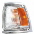 Driver Side Park Clearance Light For 1989 To 1991 Toyota Pickup Chrome Trim Amber And Clear Lens To2520122 81620-89177 