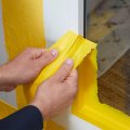 Flex Seal Spray Flood Protection 10 Oz 1-pack Waterproof Rubberized Coating Removable Use On Door Tracks Seams Sills Small 