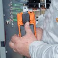 Klein Tools Mm720 Digital Multimeter Auto-ranging Trms Low Impedance Loz 1000v Ac Dc Voltage 10a Current 60 Mohms Resistance 