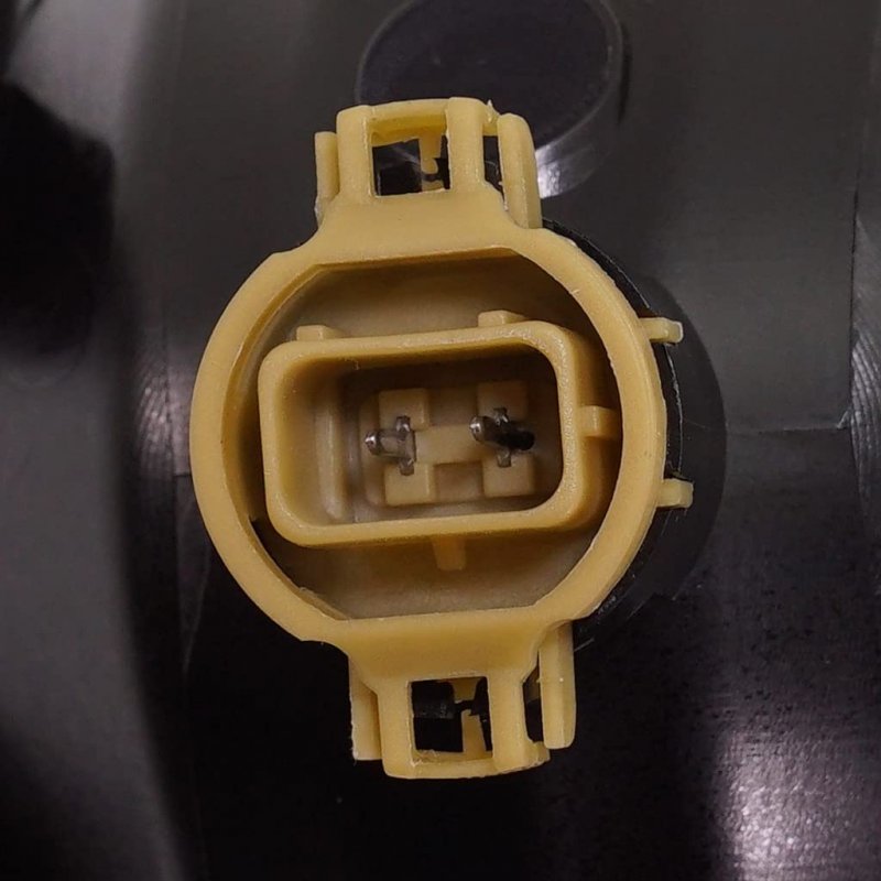 2009 2010 2011 2012 2013 Chevy Silverado 1500 Fog Light Assembly Driver Side W Bulbs Replaces Gm2592160