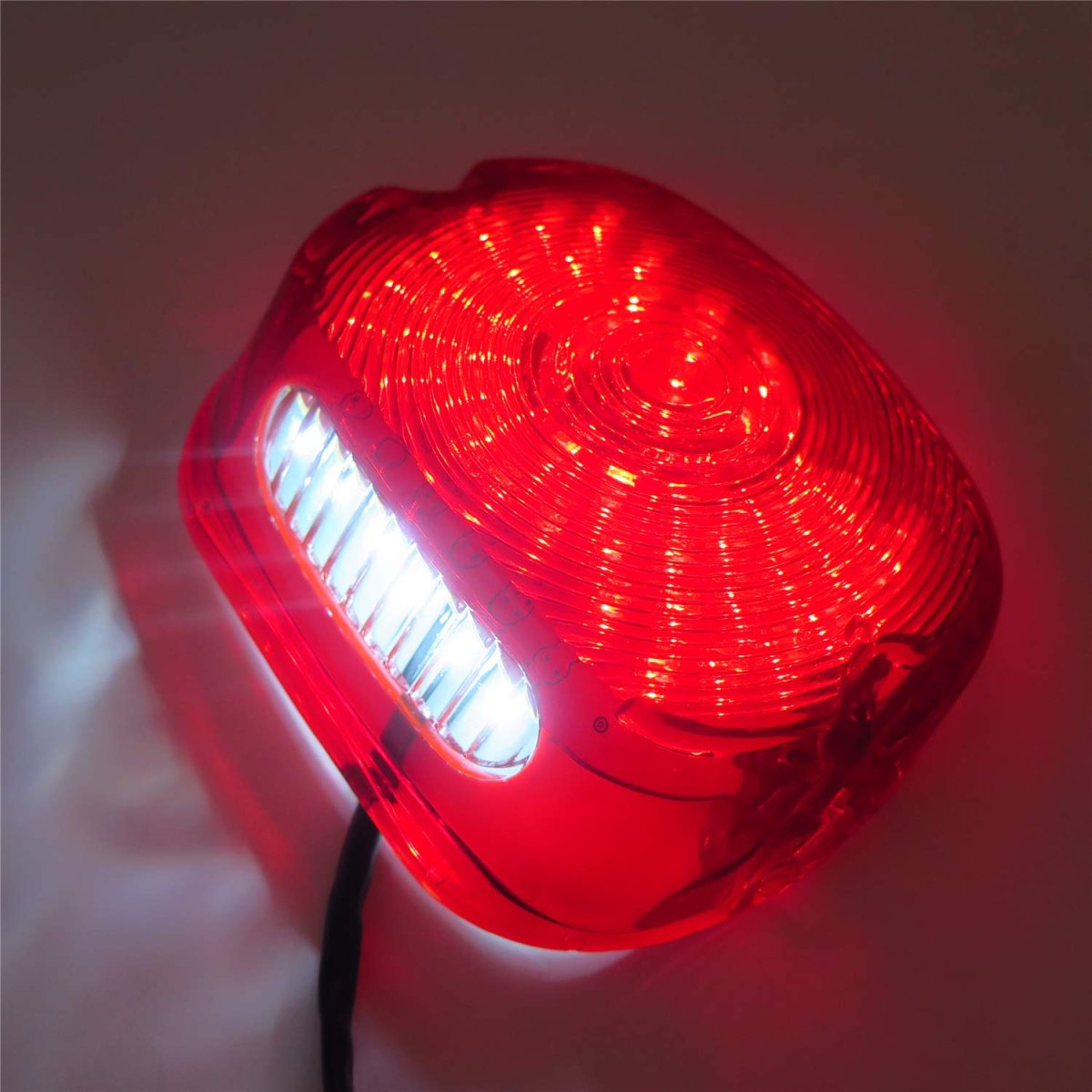 Led Red Tail Light Assembly For Harley Davidson Softail Sportster Road King Dyna Electra Glide Fat Boy Low Rider Night Train