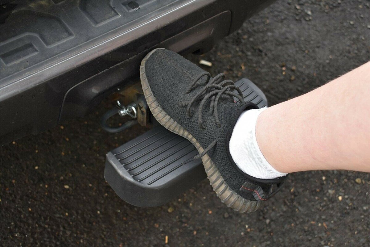Highly Durable Rear Step Bumper Bumper Protection For Truck Suv Van