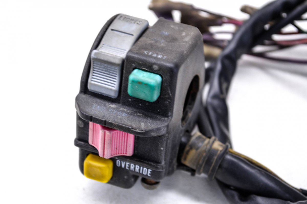 Oem Left Hand Handlebar On Off Switch For 1996-1998 Polaris Sport 400l Trail Blazer 250