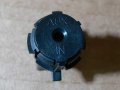 Genuine Land Rover Auxiliary Audio Input Jack Socket Lr2 Lr003821 New