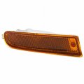 1996-1997 Toyota Rav4 Passenger Side Replacement Corner Light Park Signal Lamp To2521149 
