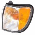 1998-2004 Nissan Pathfinder Driver Side Replacement Corner Light Park Signal Lamp Ni2526102
