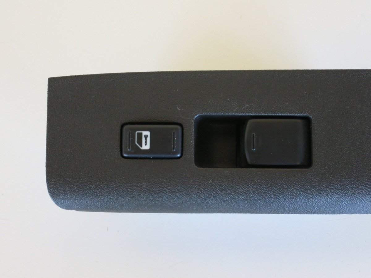 Genuine Nissan Parts Switch Assy-power Window Assis 25411-ea002