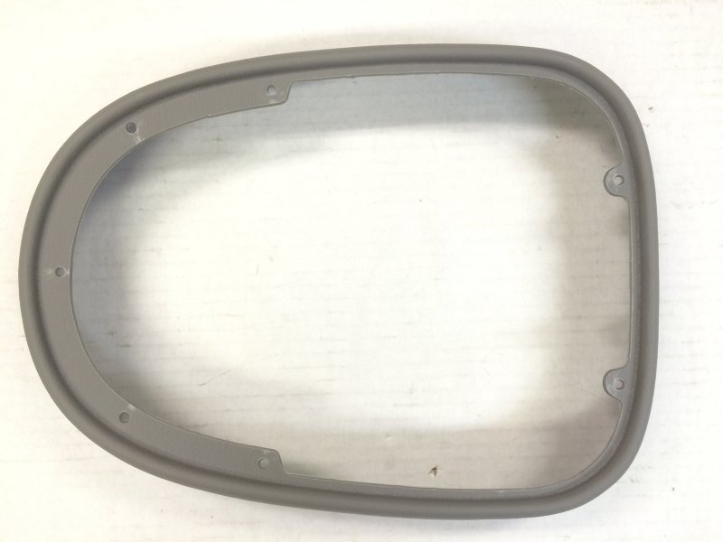 Audiovox Trgypl Universal Trim Ring In Gray