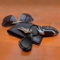 Ipick Image Made Black Dome Shinning Dark Gunmetal Metal Teardrop Key Chain With Logo For Infiniti