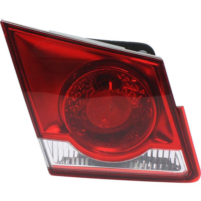 Chevy Cruze 2011 12 13 14 2015 Inner Tail Light Assembly Driver Side Halogen Gm2802102
