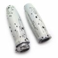 Httmt- White Star Skull 22mm 7 8 Handlebar Hand Grip Universal Throttle Compatible With Cbr600 P N Trhb113-rs-22-white