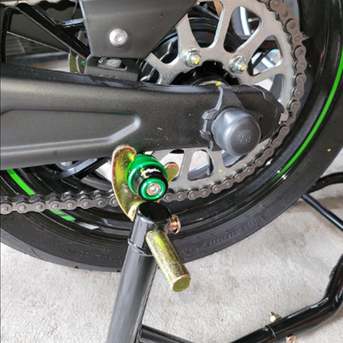 Motorcycle Swingarm Spools For Ninja 500 650 Zx6r Zx10r Zx4rr Paddock Stand Bobbins Cnc Aluminum Green 1 Pair