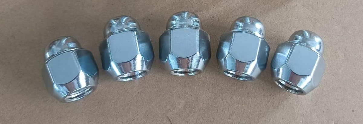 5pcs M12-1 5 Wheel Lug Nuts 52950-14140 52950-m1000 For Select Hyundai Tucson Santa Fe Accent Elentra Sonata Veloster Kia Rio