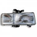 Headlight Rh For Nissan Ud 1800 1800cs 1800hd 2000 2300 2600 3300 1995-2009 W Bracket Passenger Side 