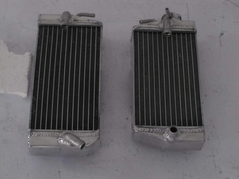 2-row Core Aluminum Radiator For Honda Crf450r Crf 450 R 02 03 04 A Pair 2002 2003 2004 L R Aftermarket Compatible Replacement