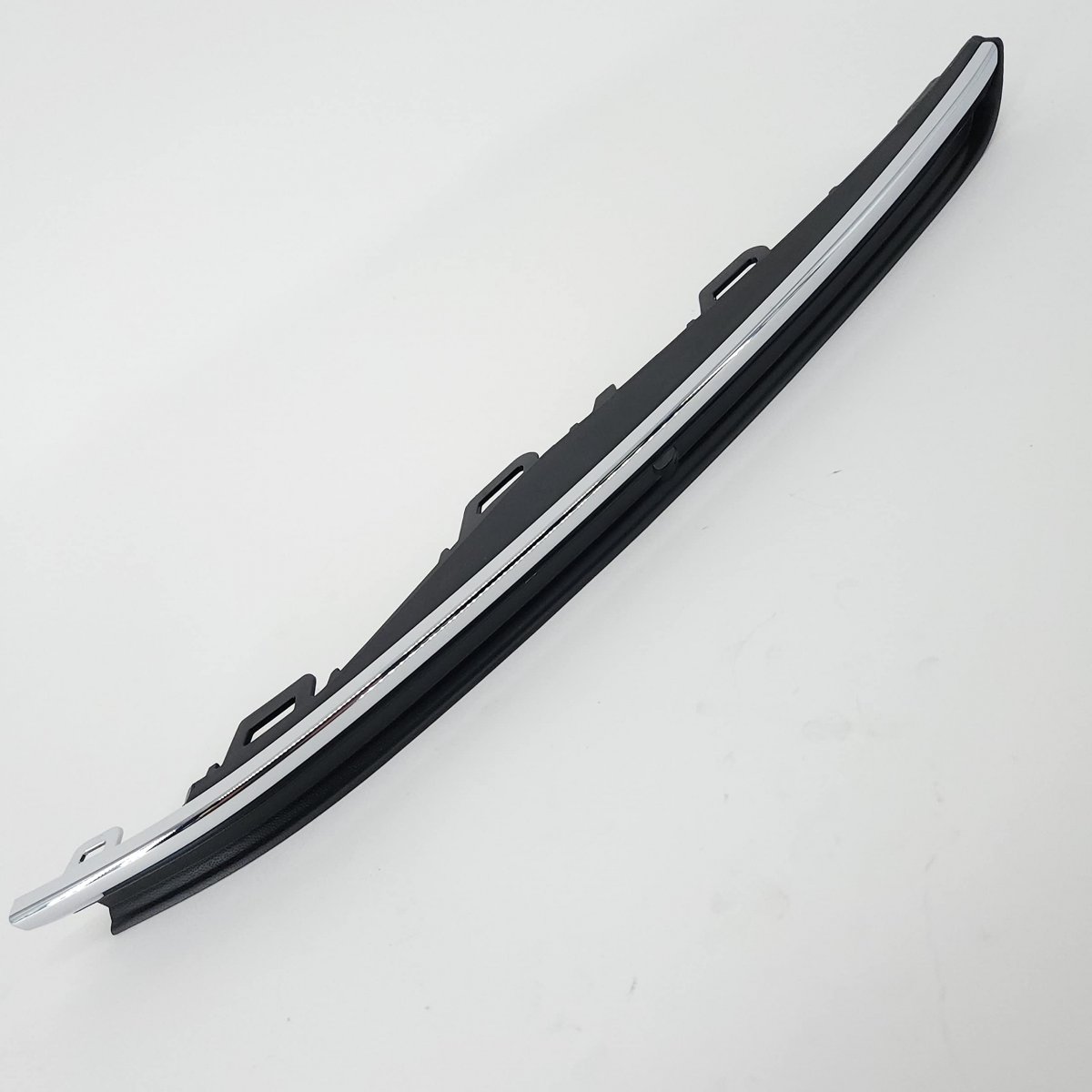 Oem Genuine Volkswagen Right Passenger Side Front Bumper Trim Grille 5gm-854-662-d-ryp 5gm854662dryp