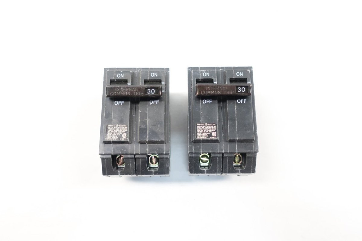 Lot Of 2 Thql2130 Molded Case Circuit Breaker 30a 2p 120 240v Ac D604762