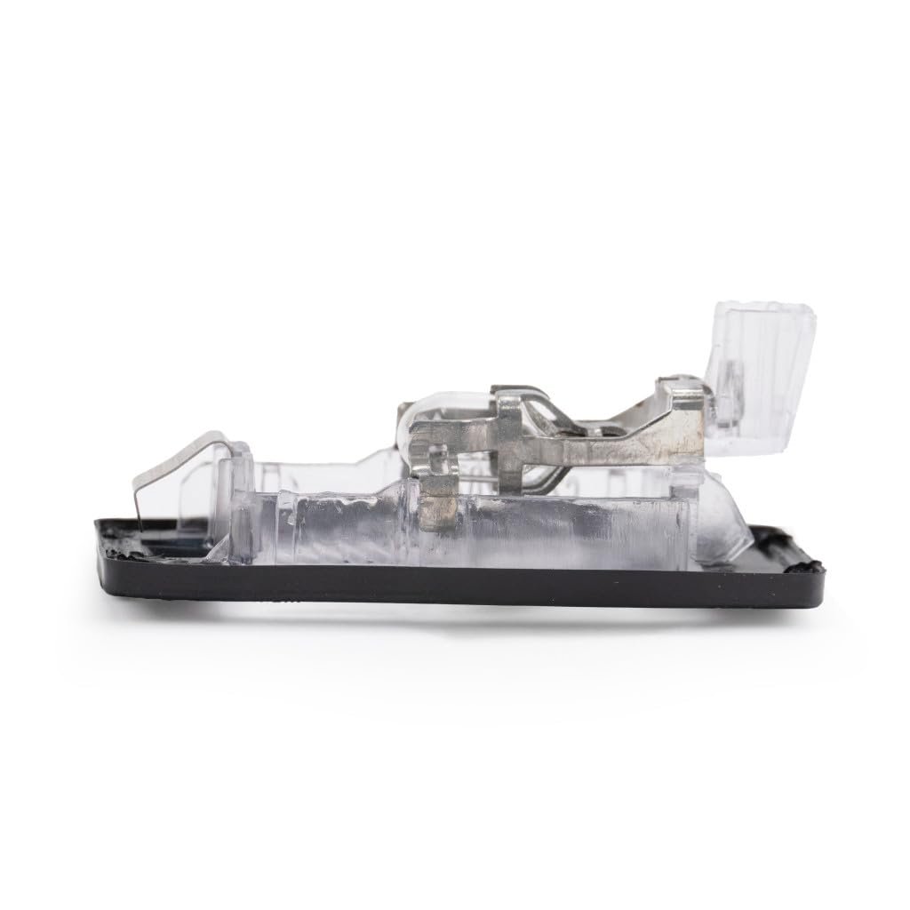 Vw Touareg License Light Assembly 2011 12 13 2014 Driver Or Passenger Side Single Piece Bulb Type Capa For Vw2870113 5n0 943