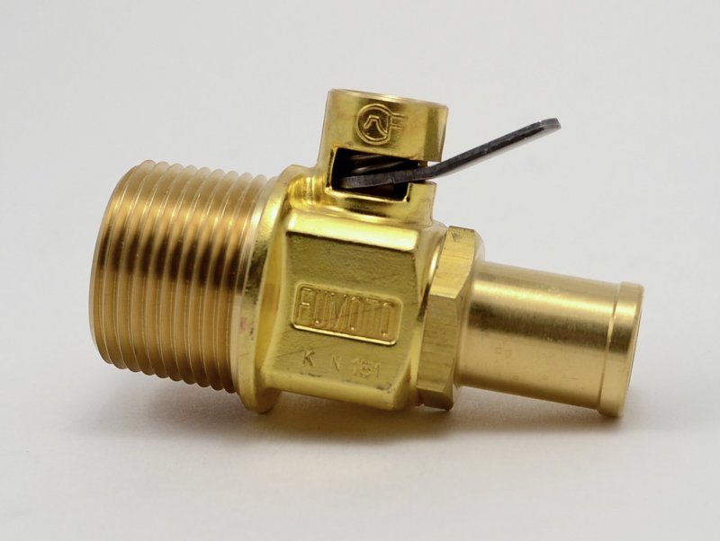 T200n T Series Engine Oil Drain Valve With 11 5 Npt And 3 4 In Nipple One Touch Operation For Clean Mess Free Changes 1 Pack