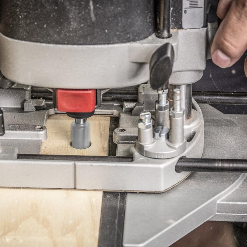 Trend Professional Stair Trenching Router Cutter 95 Degrees 1 2 Inch Shank 35 64 Diameter 25 32 Cut Length Right Hand Rotation