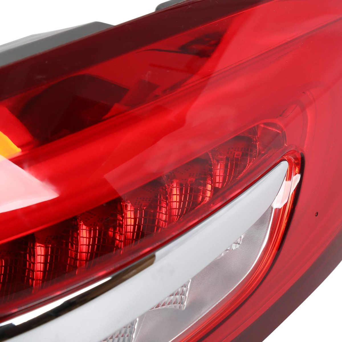 Passenger Right Side Outer Tail Light Assembly For 2017 2018 2019 Ford Fusion Red Lens Yellow Turn Signal Rear Brake Lamp