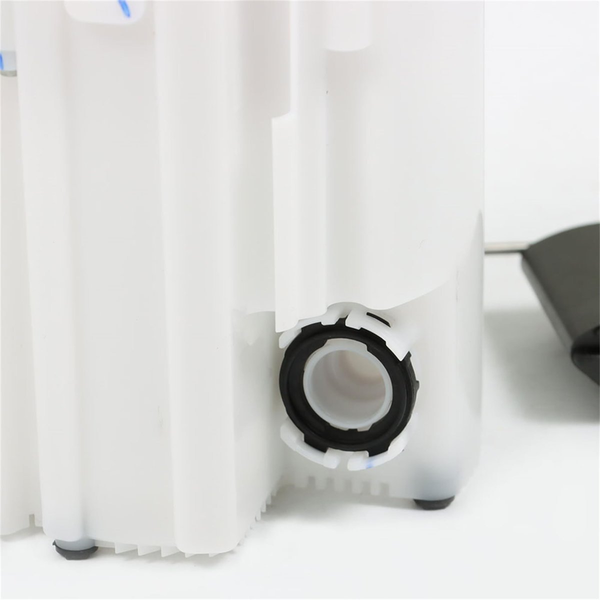 Electric Fuel Pump Module With Pressure Sensor For Kia Sorento Lx Ex 2005 2006 V6 3 5l Part Number 31150-3e230 E8676m P76142m
