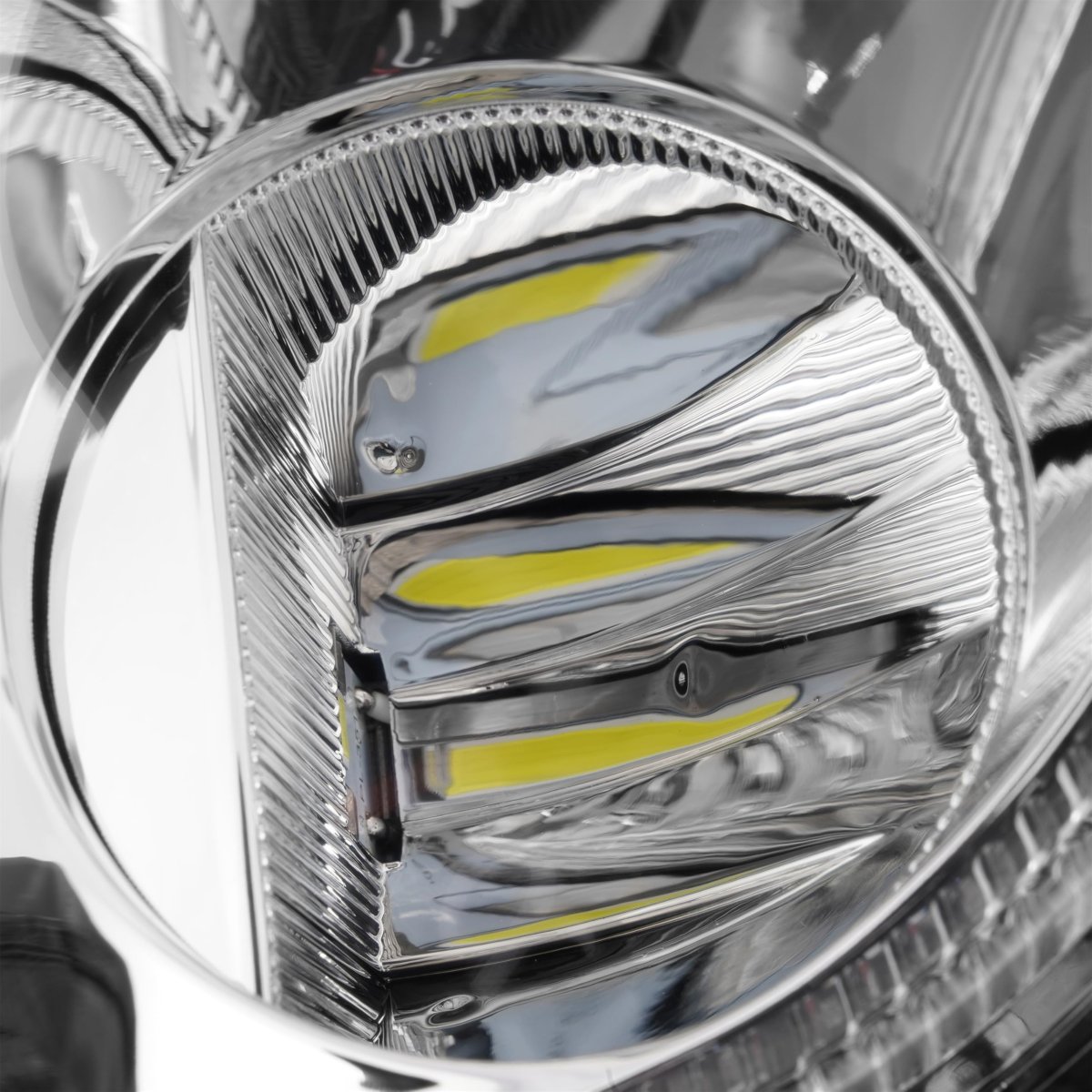 Front Right Led Fog Light For 2018 2024 Freightliner Cascadia Passenger Side Clear Lens Chrome Housing Replacement A6603653003