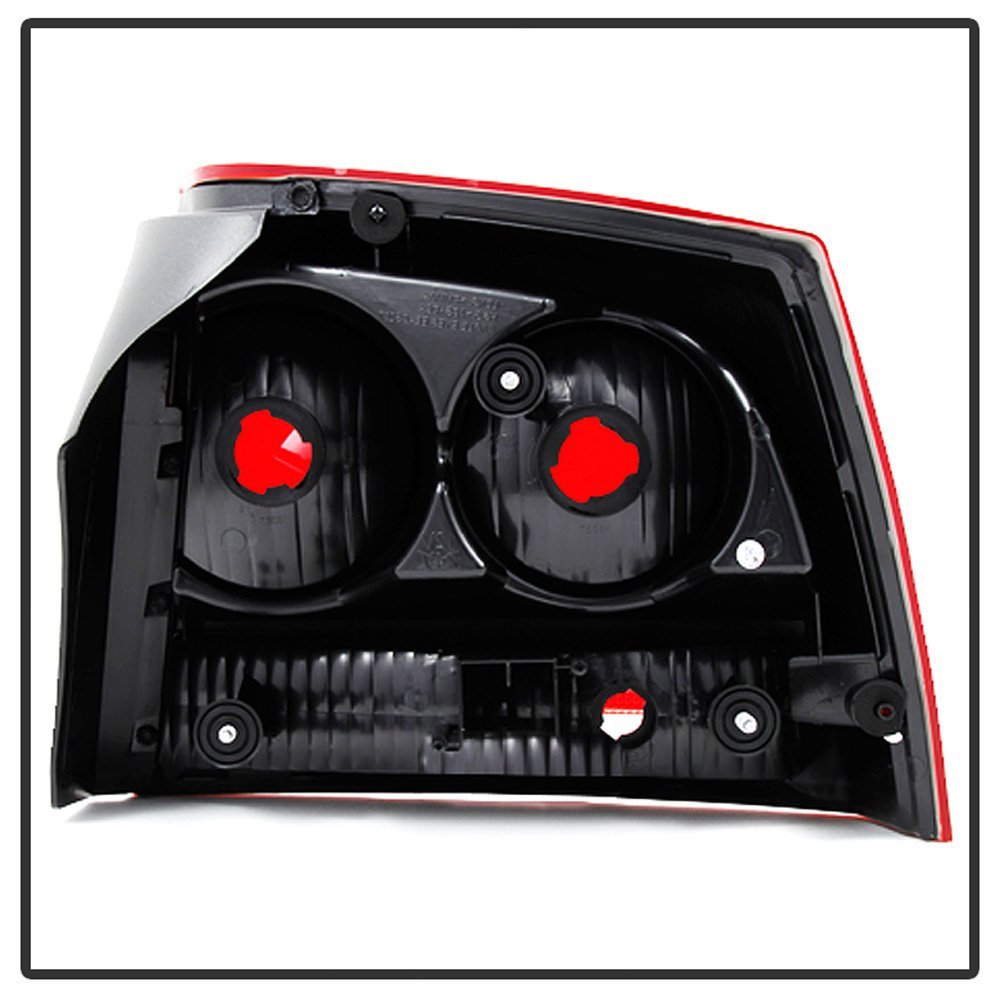 2006-2008 Dodge Charger Rear Replacement Tail Light Driver Side Only