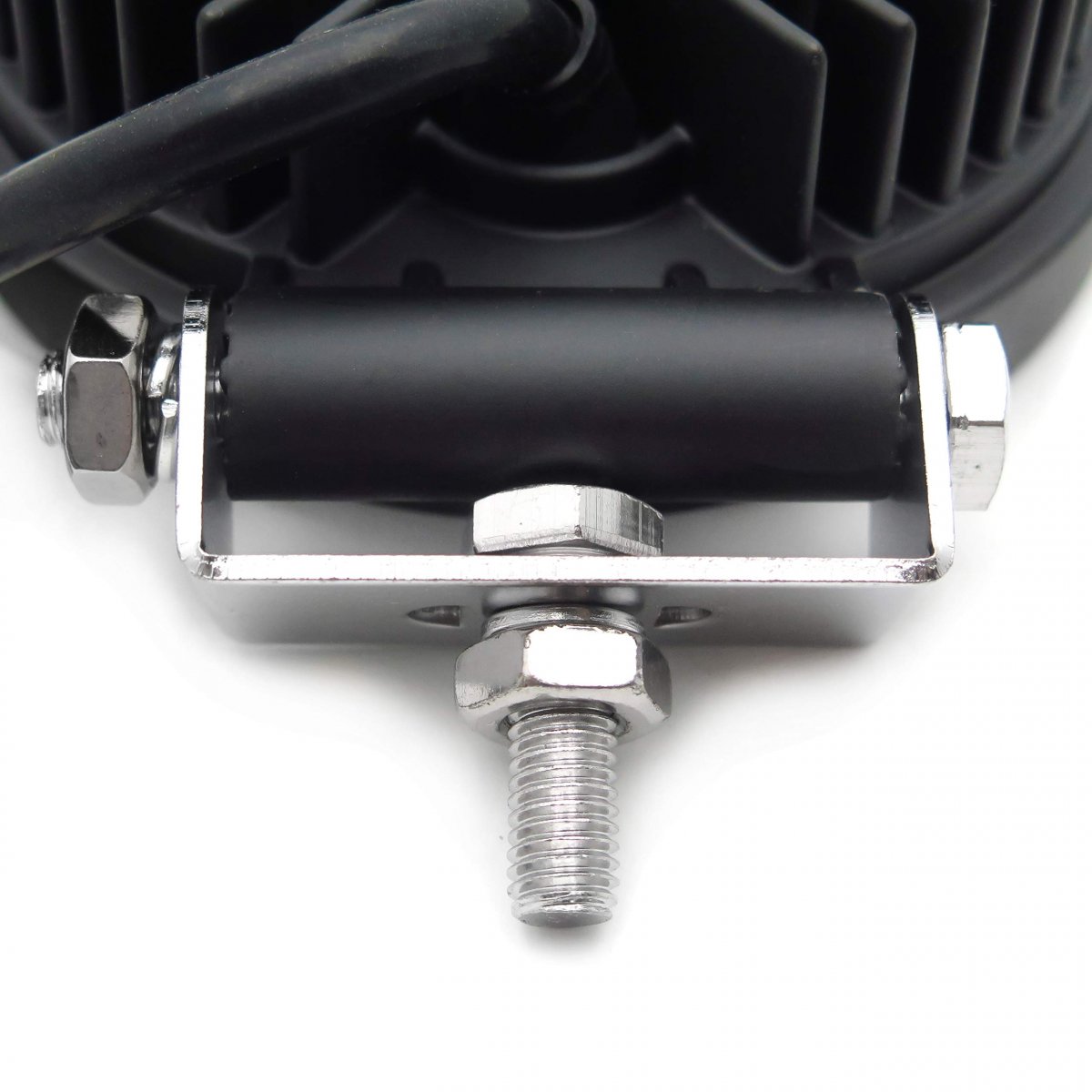Httmt Mt371-028- Round 18w Spot Beam Led Off Road Work6 Light 12v 24v Universal Use Suv Car Truck Boat