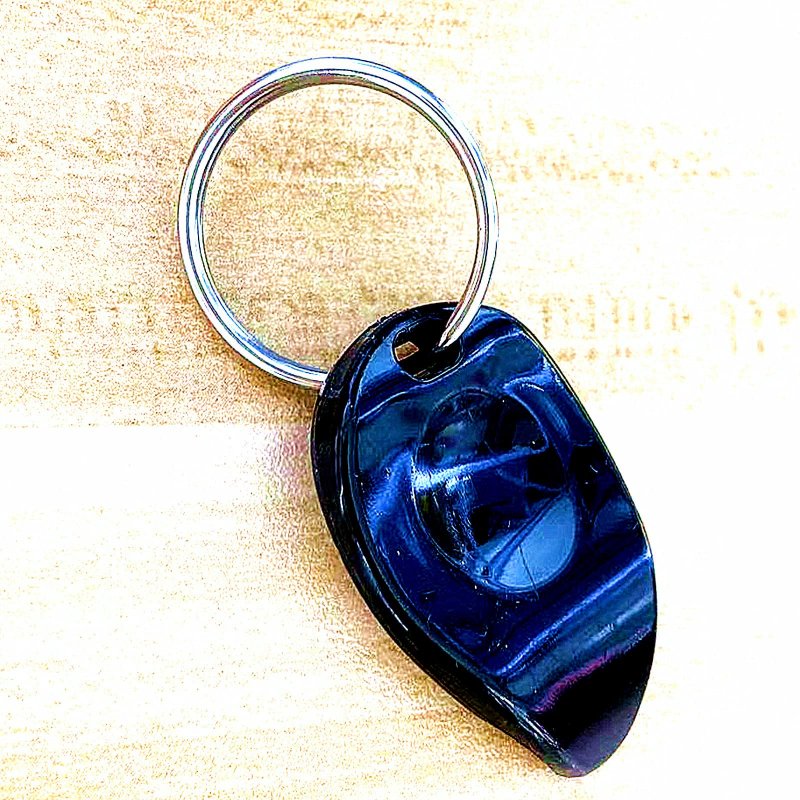 Nwsrayu Plastic Scraper Tool Keychain For Lottery Ticket Labels Films Thumb Shaped Keyring Scratcher Sublimation Multi-purpose