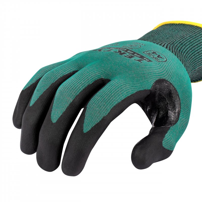 Radians Unisex Cut Resistant A4 Dark Green Nitrile Glove With Tektyea Yarn Size L