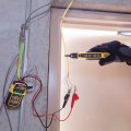 Klein Tools Vdv500-123 Cable Tracer Probe-pro Tracing Probe With Replaceable Non-metallic Conductive Tip And A Light For Use In