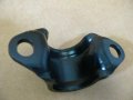 Land Rover Stabilizer Bar Clamp Front Range Sport Lr4 Lr3 Oem Rbu500100
