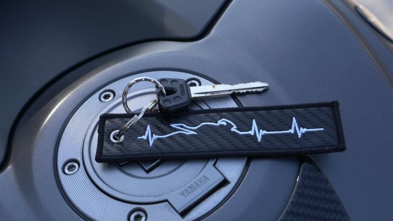 Carbon Moto Gear Motorcycle Keychains Motorcycle Heartbeat