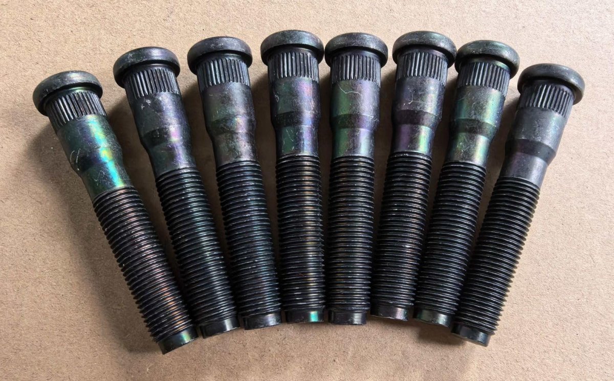 Wantone Racing 8pcs M14-1 50 Serrated Rear Wheel Stud 610-565 15 9mm Knurl 81 7mm Length Replacement For 2003-2016 Ford F-450