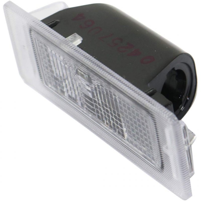 Gmc Acadia License Plate Light 2017 2018 2019 Driver Or Passenger Side Single Piece Rear Lens Housing Gm2870100 13502178