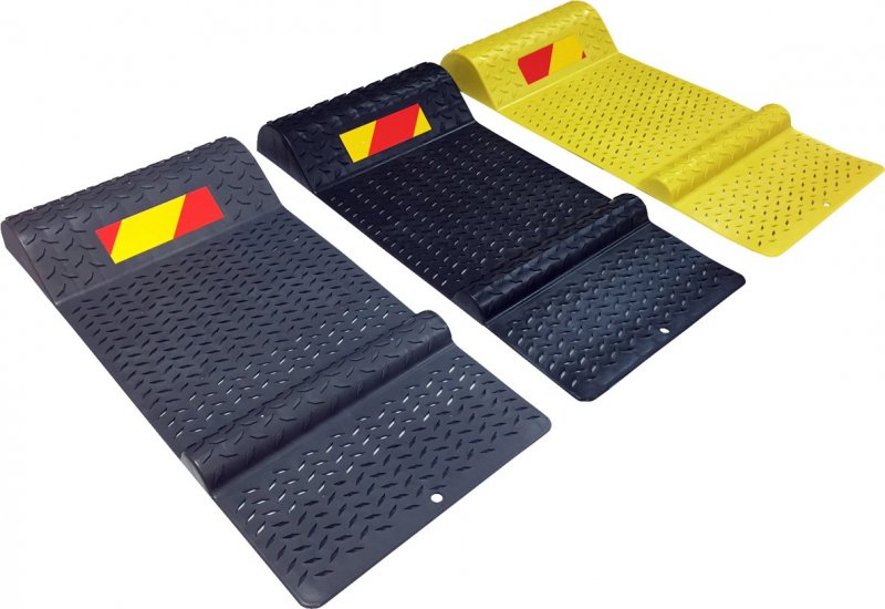 Electriduct Pair Of Plastic Parking Mat Guides For Garage Vehicles Antiskid Car Safety Park Aid Black