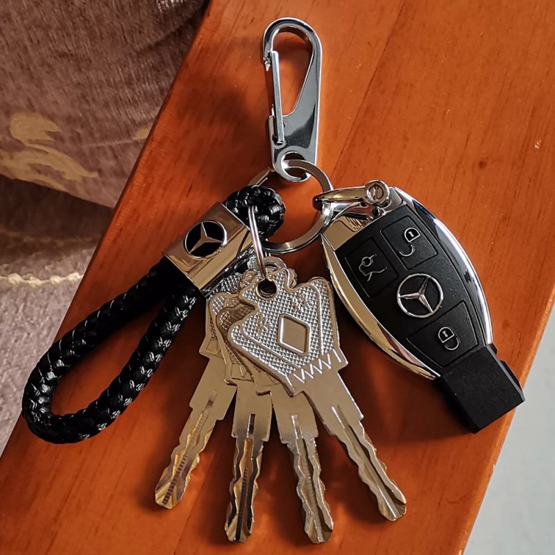 Augoing Keychain Key Ring Clip For Men And Women Universal Key Chain Hook With Quick Release Stainless Steel Car Keyring