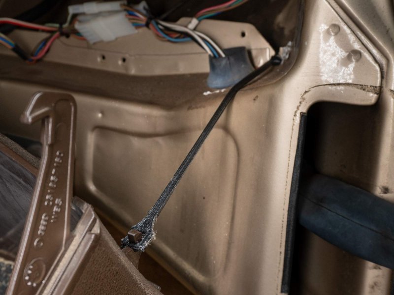 Glove Box Catch For Use With Volkswagen Vanagon