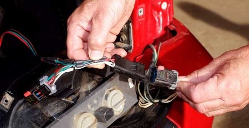 Demco Towed Connector