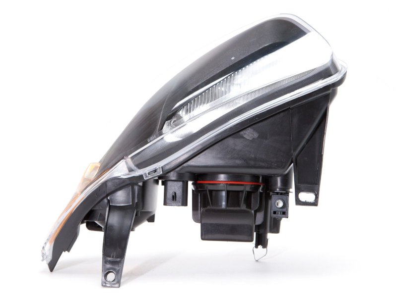 Headlightsdepot Headlight For 2003-2005 Chevy Cavalier Halogen Left Driver Side Headlamp Assembly