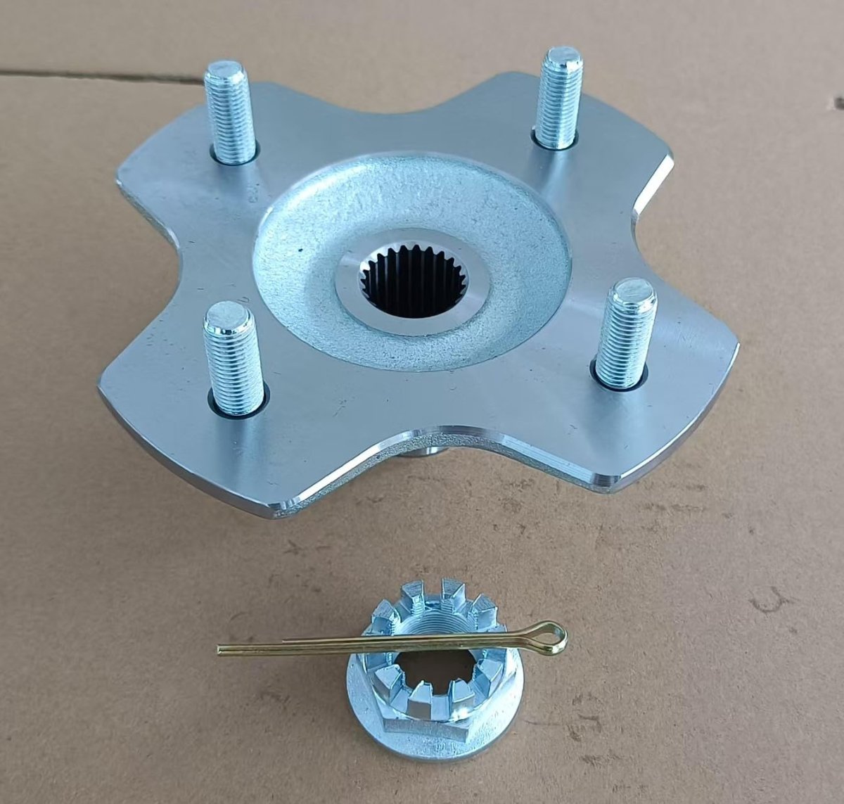 Rear Left Axle Wheel Hub With Nuts Replacement For Honda Trx500 Trx520 Trx420 Atvs Trx420fa Trx420fe Trx420fm Trx420te Trx420tm